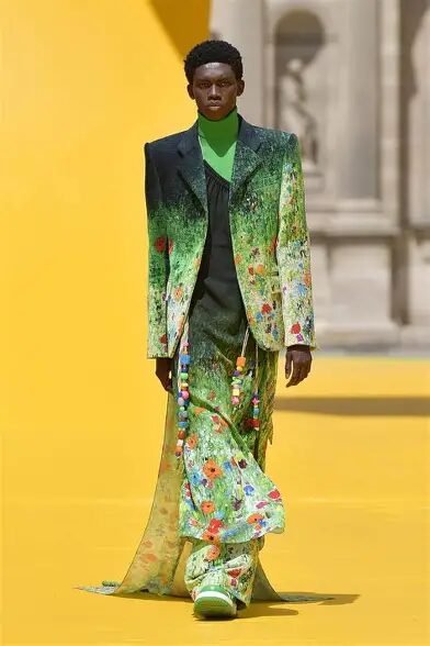 Fashion Forward 2025: Decoding the New Era of Style from Quiet Luxury to Y2K